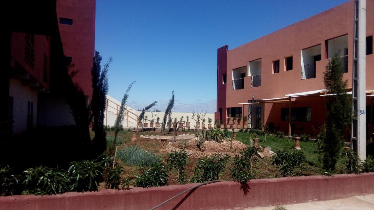 Green Cactus Hotel Benguerir Екстериор снимка