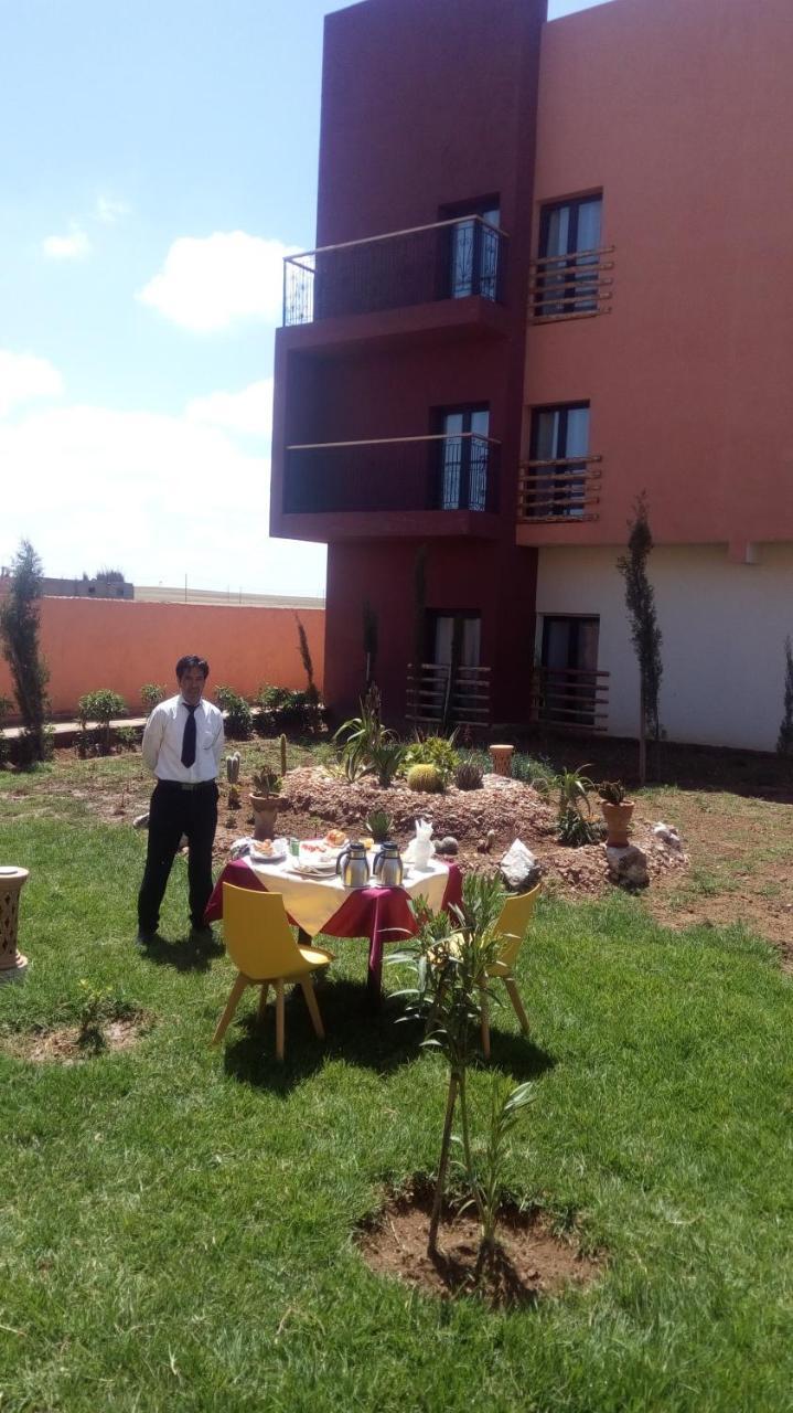 Green Cactus Hotel Benguerir Екстериор снимка
