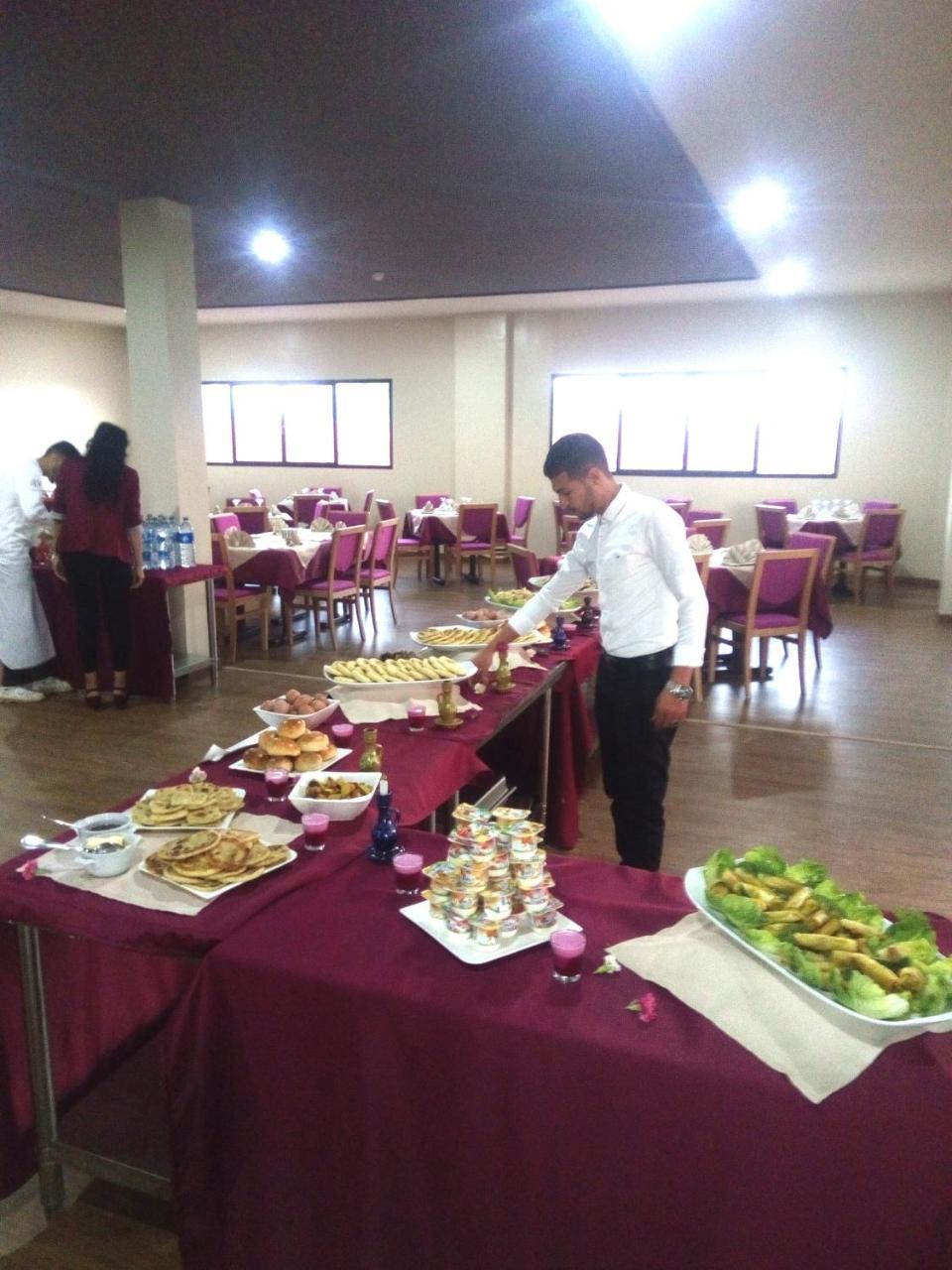 Green Cactus Hotel Benguerir Екстериор снимка