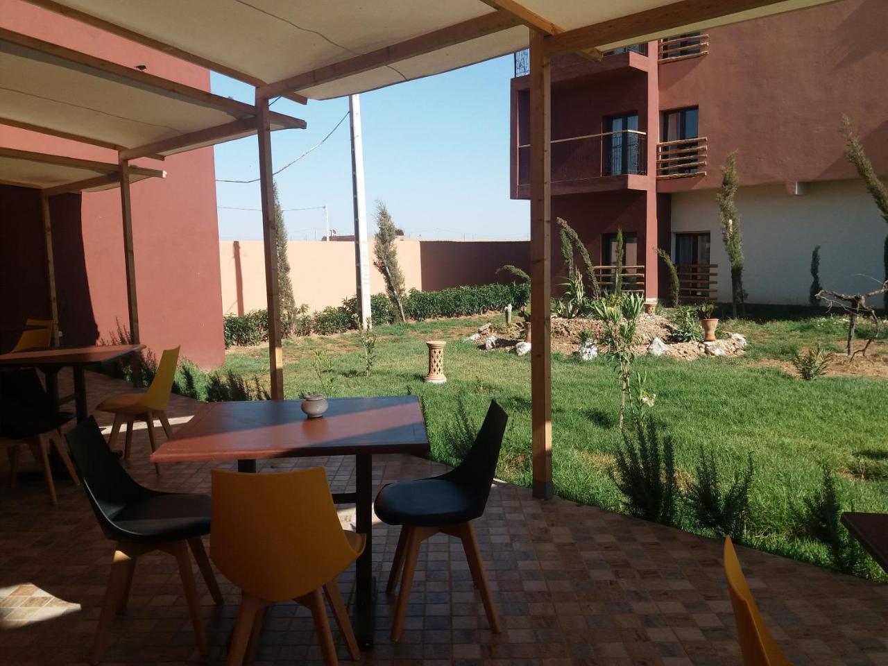 Green Cactus Hotel Benguerir Екстериор снимка
